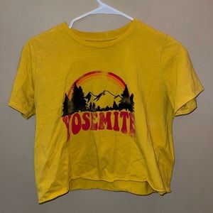 Graphic vintage crop tee